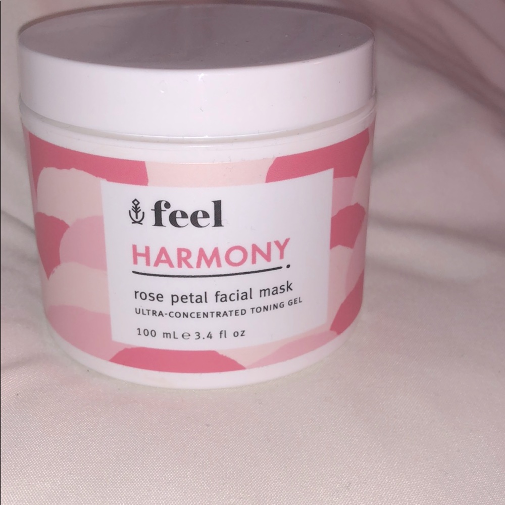 Fully Sealed FEEL harmony rose face mask